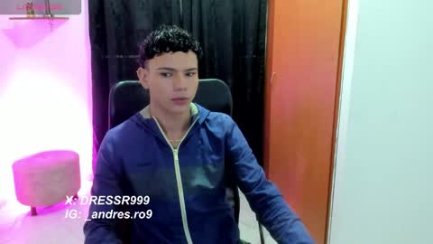 Snapshot of secret_justin chatting on November 30, 11:58 am JUSTIN online show from November 30, 11:58 am