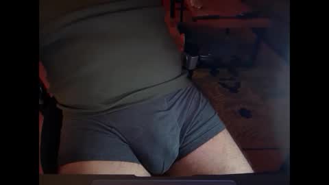 Snapshot of secret_neighbor_ chatting on October 4, 2:53 am secret_neighbor_ online show from October 4, 2:53 am