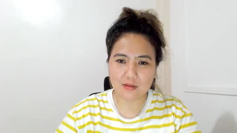 Snapshot of secretlover010101 chatting on January 1, 12:22 pm MILAN online show from January 1, 12:22 pm