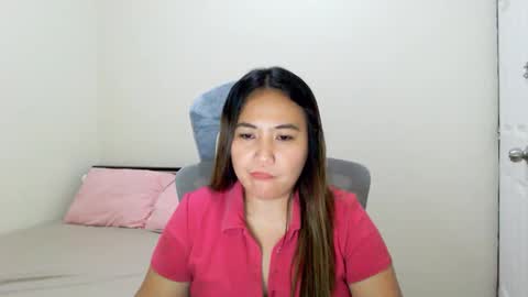 Snapshot of secretlover010101 chatting on February 19, 8:44 am MILAN online show from February 19, 8:44 am