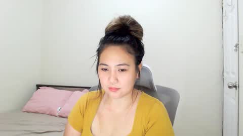 Snapshot of secretlover010101 chatting on February 21, 5:13 am MILAN online show from February 21, 5:13 am