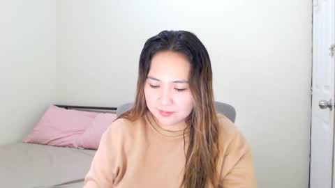 Snapshot of secretlover010101 chatting on February 24, 6:16 am MILAN online show from February 24, 6:16 am