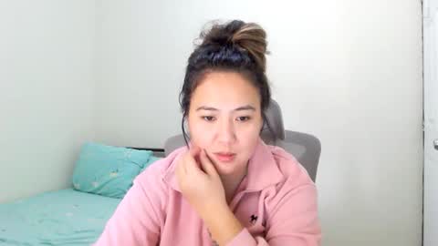 Snapshot of secretlover010101 chatting on March 11, 6:53 am MILAN online show from March 11, 6:53 am