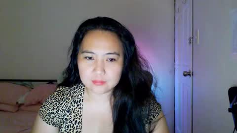 Snapshot of secretlover010101 chatting on February 3, 5:49 am MILAN online show from February 3, 5:49 am