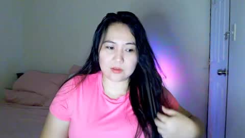 Snapshot of secretlover010101 chatting on May 7, 7:25 am MILAN online show from May 7, 7:25 am