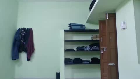 secretly_sensual online show from September 13, 4:56 am