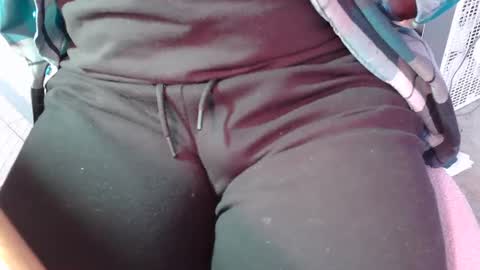 Snapshot of secretrub chatting on December 1, 4:40 pm secretrub online show from December 1, 4:40 pm