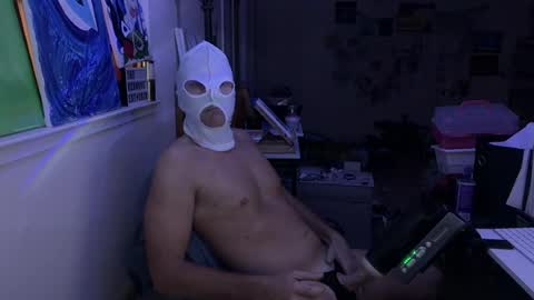 Snapshot of secretsunsets69 chatting on July 11, 6:49 am SecretSands69 online show from July 11, 6:49 am