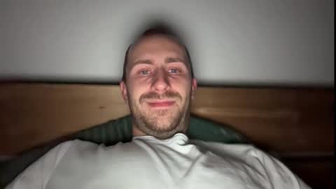 Snapshot of seducemepleae chatting on November 18, 9:19 pm seducemepleae online show from November 18, 9:19 pm