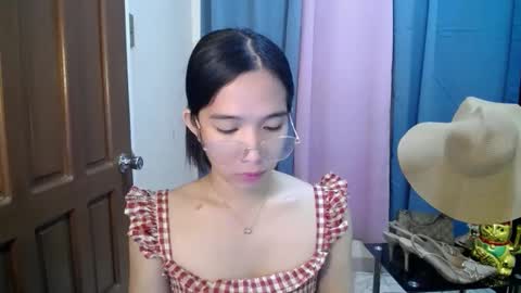 Snapshot of seductive_abia chatting on May 13, 8:06 pm JUST CALL ME ABIA online show from May 13, 8:06 pm