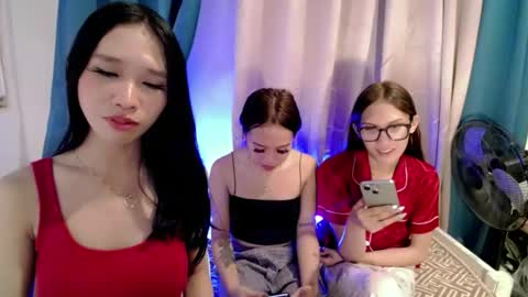 your miss universe kim online show from May 26, 12:23 pm