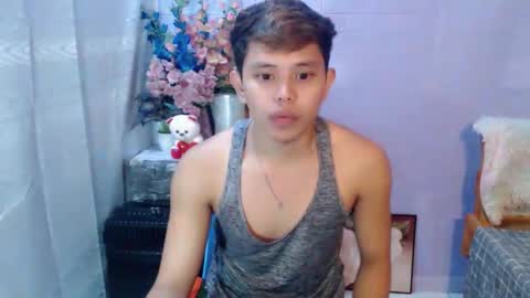 Snapshot of seductive_maxxx chatting on May 15, 11:45 pm Max online show from May 15, 11:45 pm