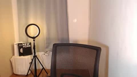 Snapshot of seductivedeluxe69 chatting on September 20, 7:15 pm Deluxe online show from September 20, 7:15 pm