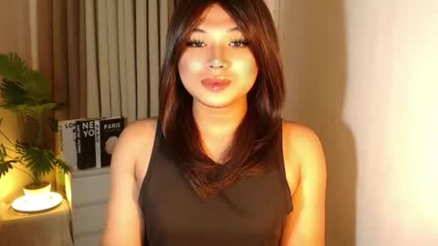 Snapshot of seductivedeluxe69 chatting on October 13, 7:08 am Deluxe online show from October 13, 7:08 am