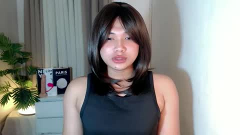 Deluxe online show from December 3, 10:08 pm