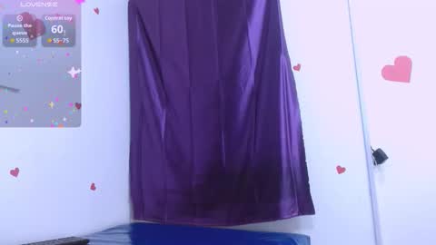 Estefany online show from November 2, 5:10 am