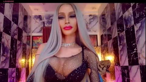 Snapshot of seductresskatarina chatting on May 15, 1:34 am KATARINA LUST online show from May 15, 1:34 am