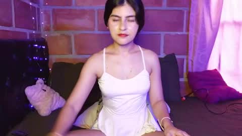 seleena_01 online show from July 1, 10:53 pm