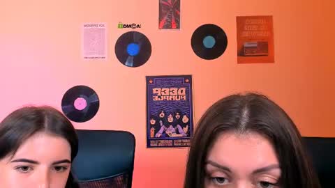 Snapshot of selena_crystal chatting on July 19, 9:57 am selena online show from July 19, 9:57 am