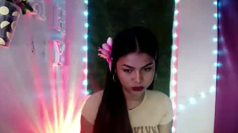 selena_fox2000 online show from May 10, 11:37 am