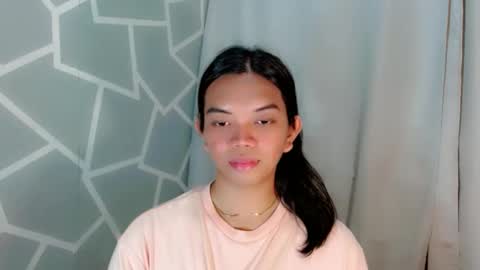 Snapshot of selena_fuckdoll chatting on April 28, 2:27 am Selena online show from April 28, 2:27 am