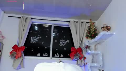 selenafox online show from November 20, 2:01 am