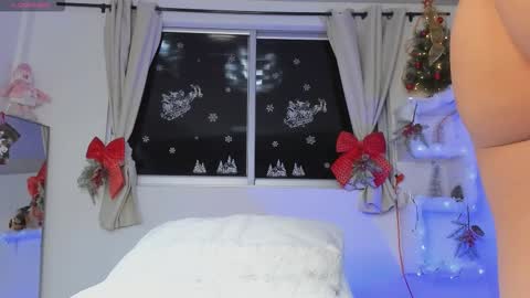 selenafox online show from November 29, 2:03 am