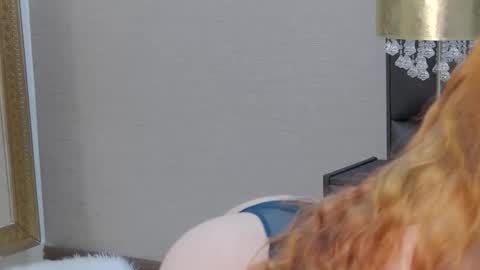 SelenaHanson online show from April 15, 5:09 pm