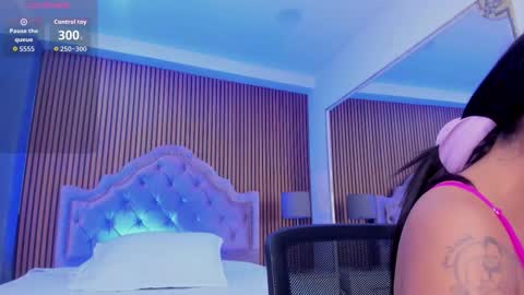 Snapshot of selenastonne chatting on October 28, 8:11 pm selenastonne online show from October 28, 8:11 pm