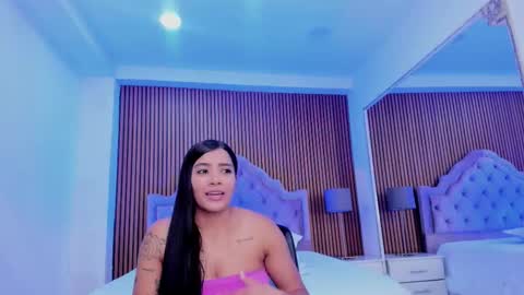 Snapshot of selenastonne chatting on November 4, 9:14 pm selenastonne online show from November 4, 9:14 pm