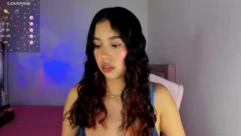 Snapshot of selene_e chatting on February 10, 10:30 pm Karol. online show from February 10, 10:30 pm