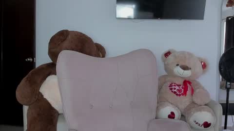Snapshot of selene_king22 chatting on July 8, 1:59 pm Alejandra online show from July 8, 1:59 pm