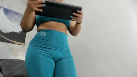 selene_moon12 online show from April 24, 3:58 pm