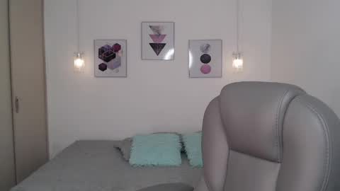Snapshot of selene_rouse_ chatting on May 20, 11:55 pm selene_rouse_ online show from May 20, 11:55 pm
