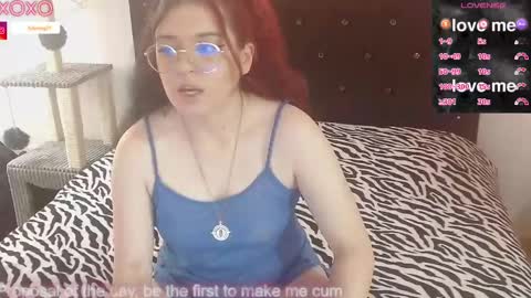 Snapshot of seleneg chatting on February 22, 8:42 pm Selene G online show from February 22, 8:42 pm