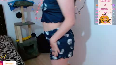 Snapshot of seleneg chatting on October 19, 7:09 am Selene G online show from October 19, 7:09 am