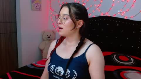 Snapshot of seleneg chatting on November 20, 3:07 am Selene G online show from November 20, 3:07 am