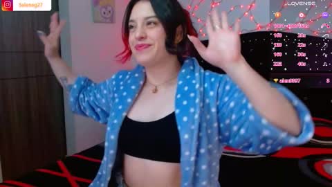 Snapshot of seleneg chatting on November 28, 6:38 am Selene G online show from November 28, 6:38 am