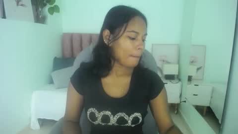Snapshot of selenne_carter chatting on February 17, 12:34 pm selenne carter online show from February 17, 12:34 pm