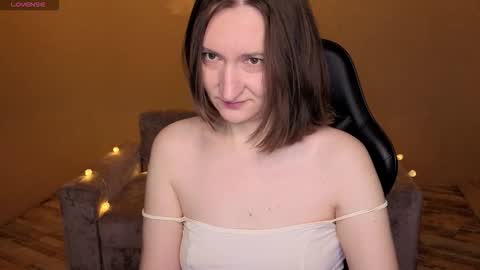 Snapshot of selestiasonata chatting on February 14, 1:24 am selestiasonata online show from February 14, 1:24 am