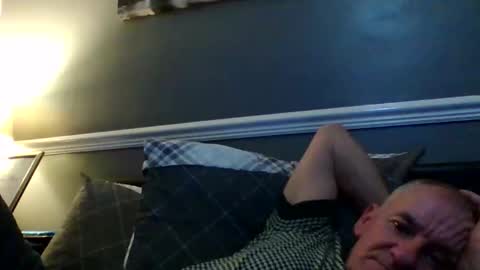 selfsucker28772 online show from November 16, 9:53 pm