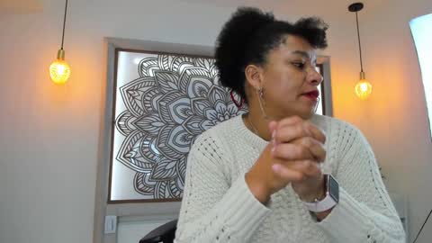 Snapshot of selket_ chatting on January 6, 11:07 am Selket online show from January 6, 11:07 am