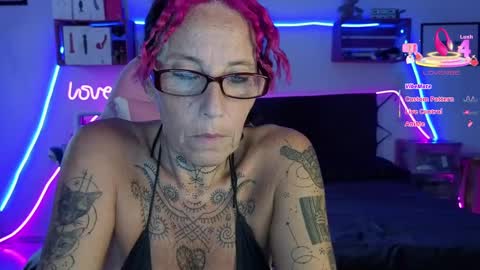 Selvaggia Del Caribe online show from October 14, 4:52 pm