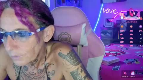 Selvaggia Del Caribe online show from April 3, 6:17 pm