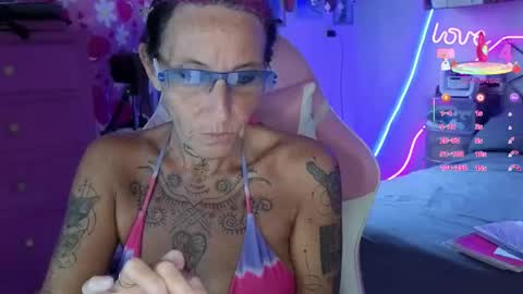 Selvaggia Del Caribe online show from May 14, 6:58 pm