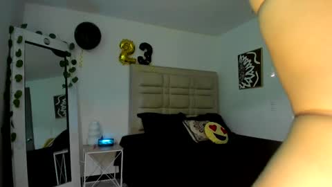 Selyn online show from October 16, 12:06 pm