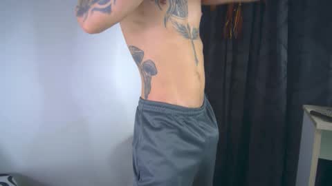 sem_alas online show from February 19, 6:31 am