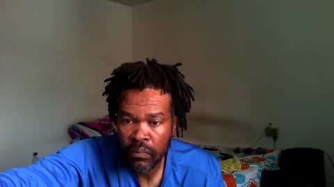 Snapshot of semental24cm chatting on December 3, 6:38 pm semental24cm online show from December 3, 6:38 pm