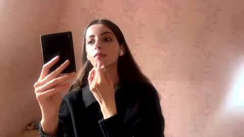 Ann online show from April 22, 9:22 am