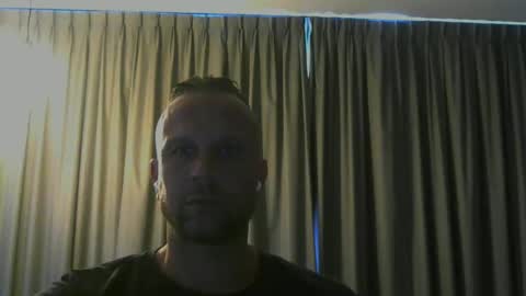 sence08 online show from April 18, 3:05 pm